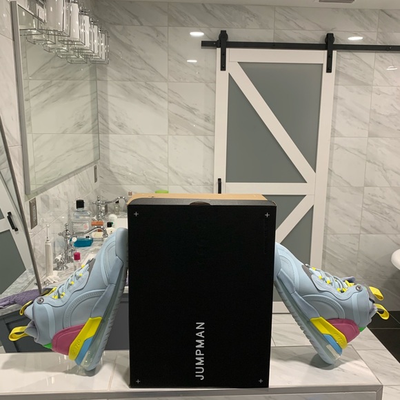 Jumpman - Picture 3 of 8